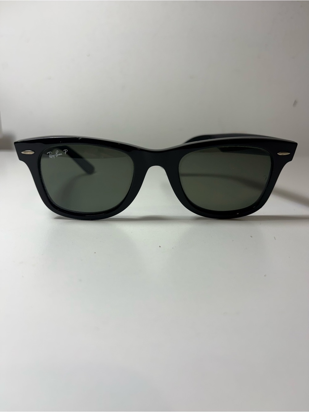 Ray-Ban RB 2140 Black Original Wayfarer Polarized Sunglasses 50/22 Unisex
